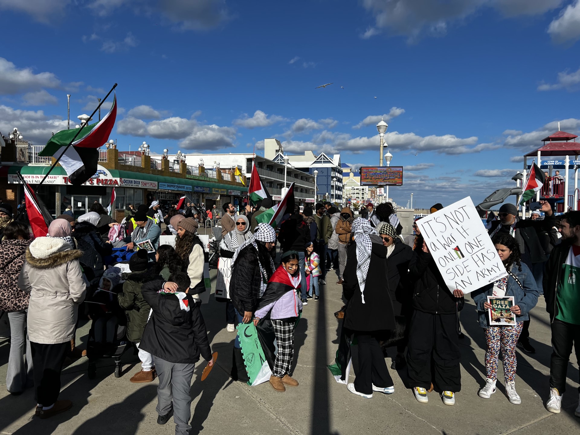 Protesters gather at Ocean City Boardwalk to call for Palestinian ...