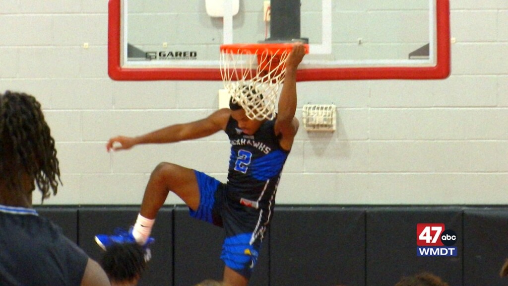 Decatur Takes Down Bennett At The Shipyard