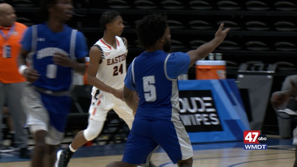 Woodbridge Holds On For Win Against Easton