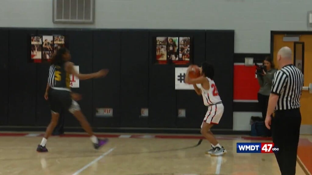 11pm Sports 0206
