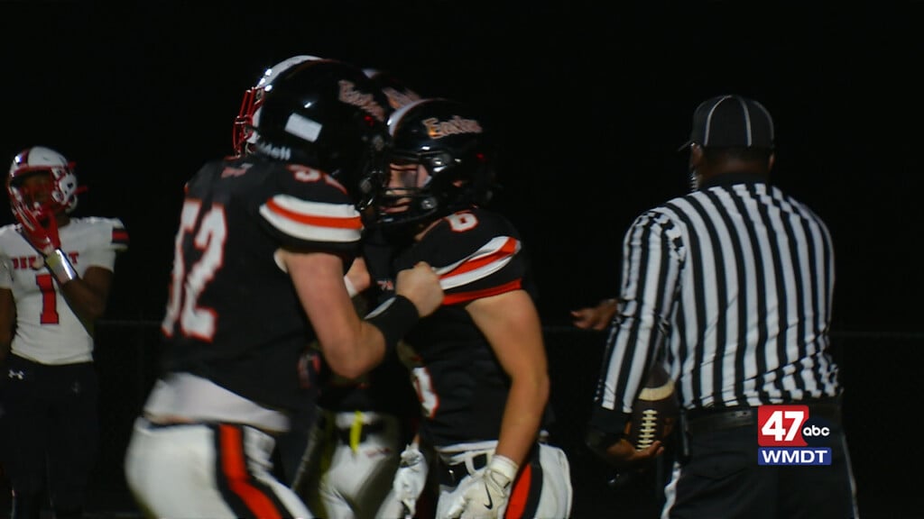 Eastonfb102500 01 36 08still001
