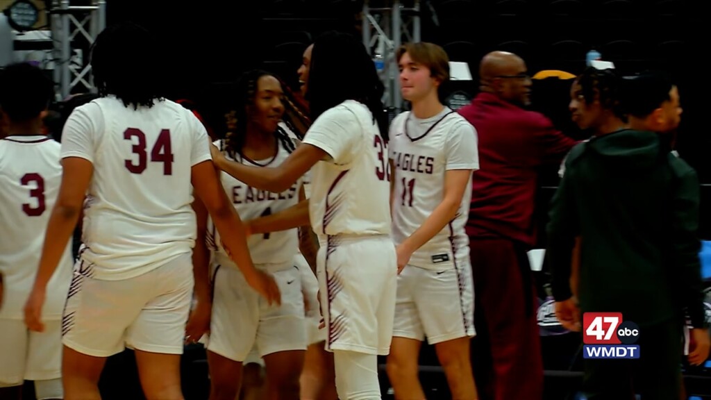 Lucas sinks winning free throws in epic Show Hill comeback 47abc