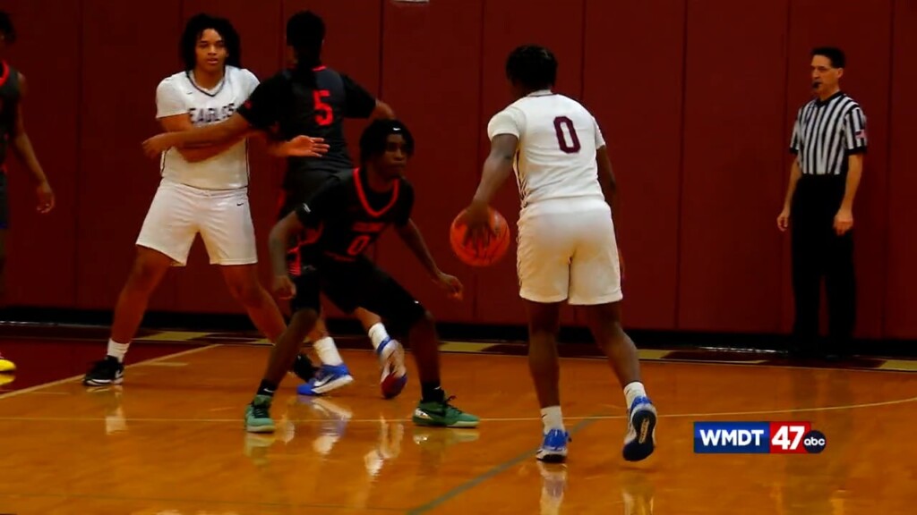 11pm Sports 0213