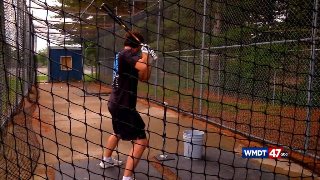 11pm Sports 0610