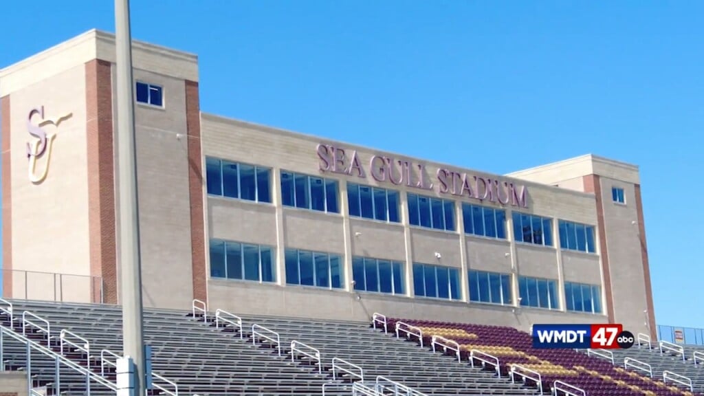 Su Launches New Marching Band
