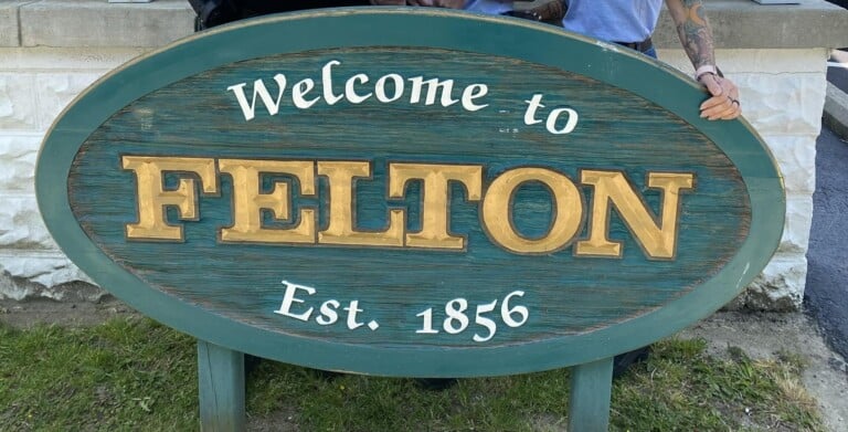 Felton Sign