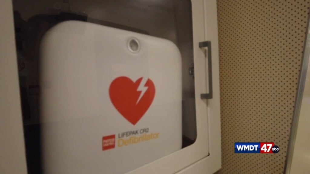 Officials Push For Aeds In Public Spaces