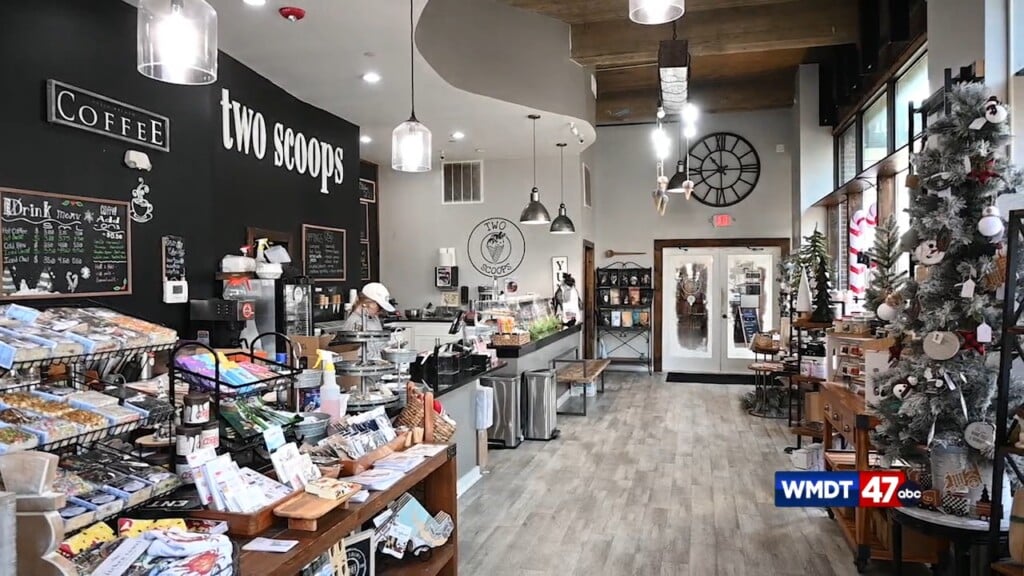 Small Businesses Prep For Black Friday