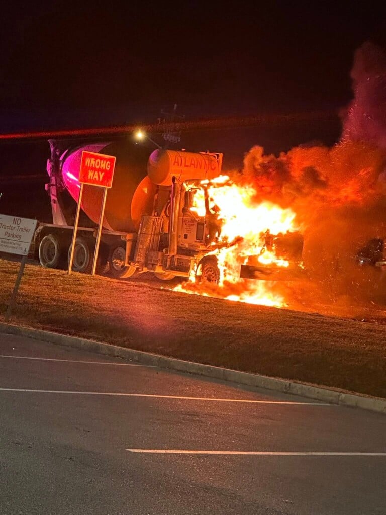 589601584 1290121119821003 1739941978519008224 N