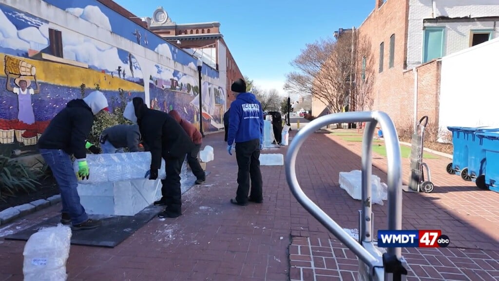 Ice & Oyster Fest Kicks Off