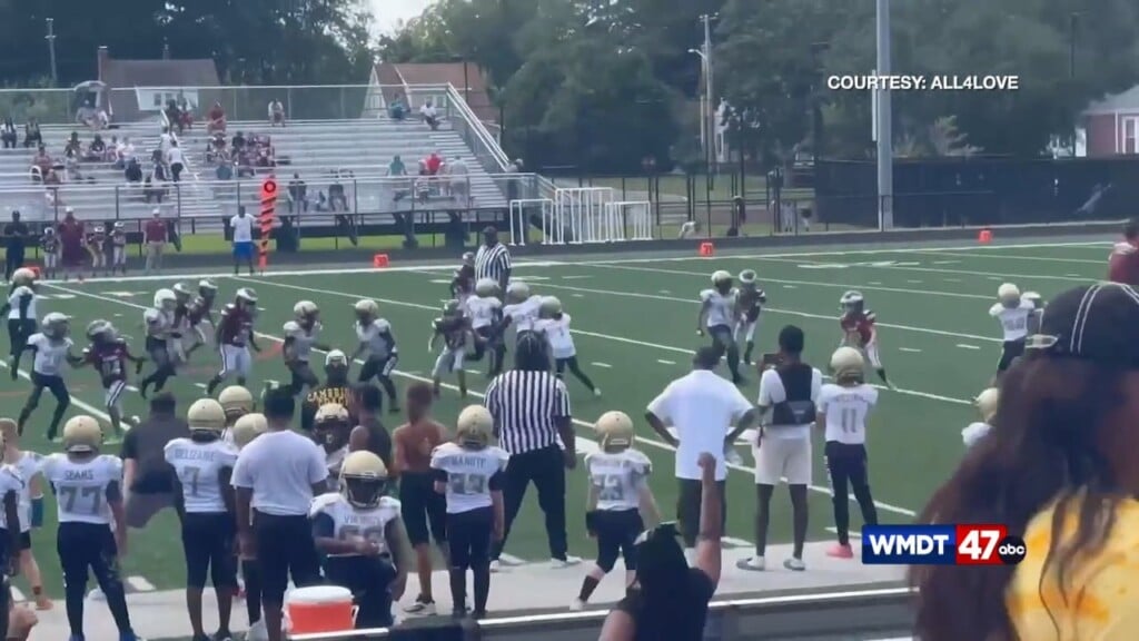 All4love Hosts Youth Football