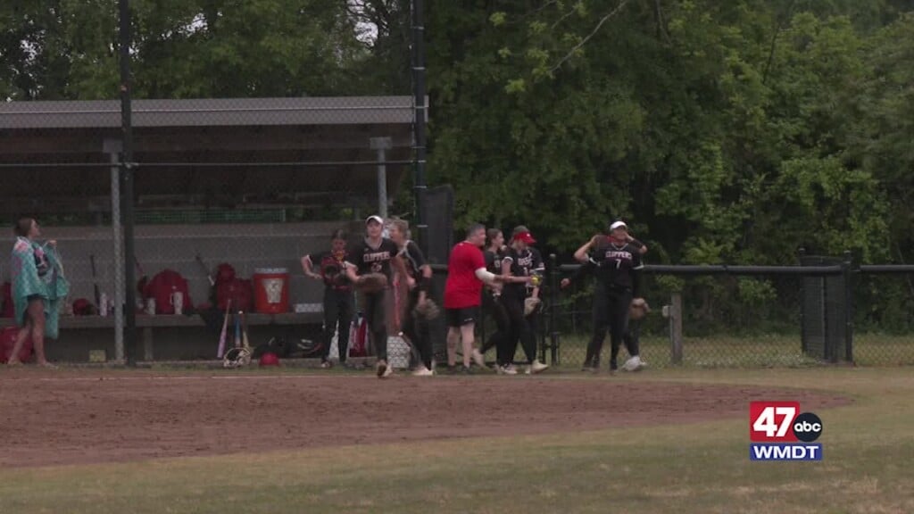 Bennett Vs South River Softball Web