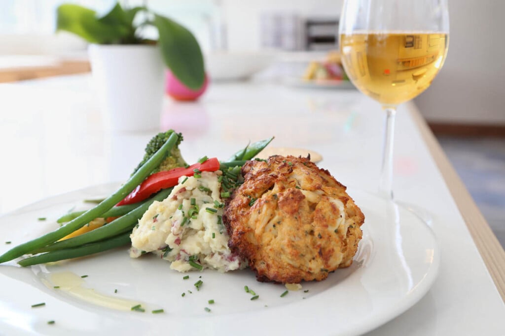 Marlin Moon Crabcake B8f137d9 125d 41b5 B134f52ce4661984 8044005c D2a0 49d7 Bbb69db2071678cf