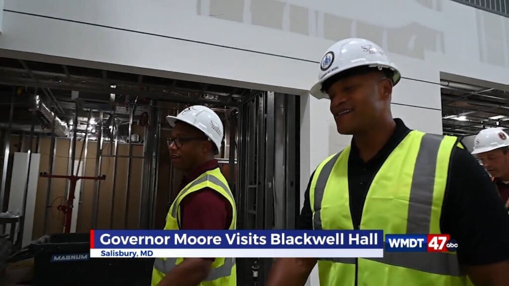 Governor Moore Tours Blackwell Hall