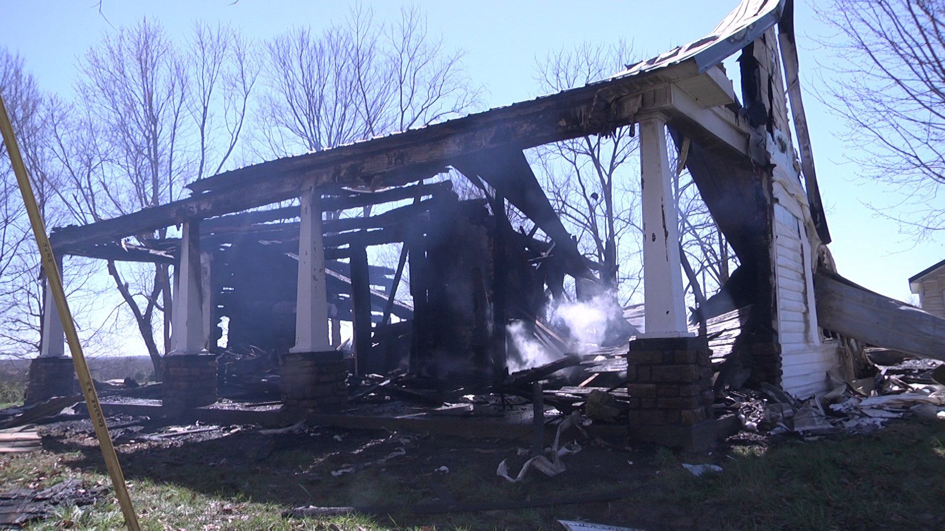 House Fire in Smiths Grove