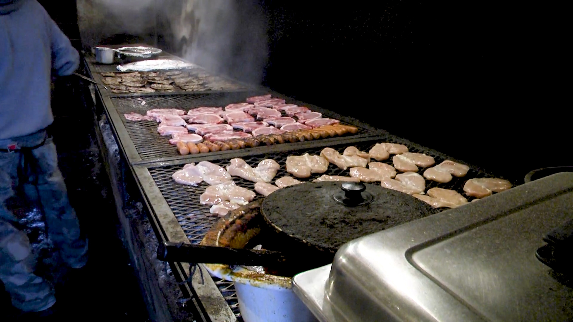 Let's Make A Meal - Smokey Pig Bar-B-Q - WNKY News 40 Television