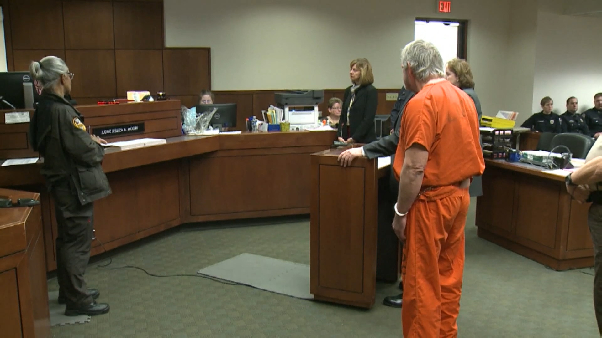 Family of fallen Louisville officer sues over fatal crash - WNKY News ...