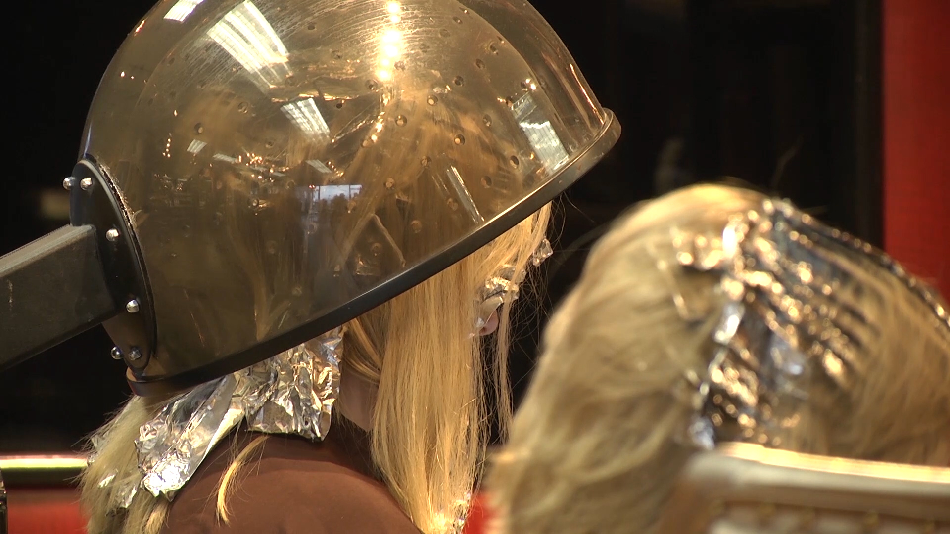 Fashion Friday Cowan & Co. Salon WNKY News 40 Television