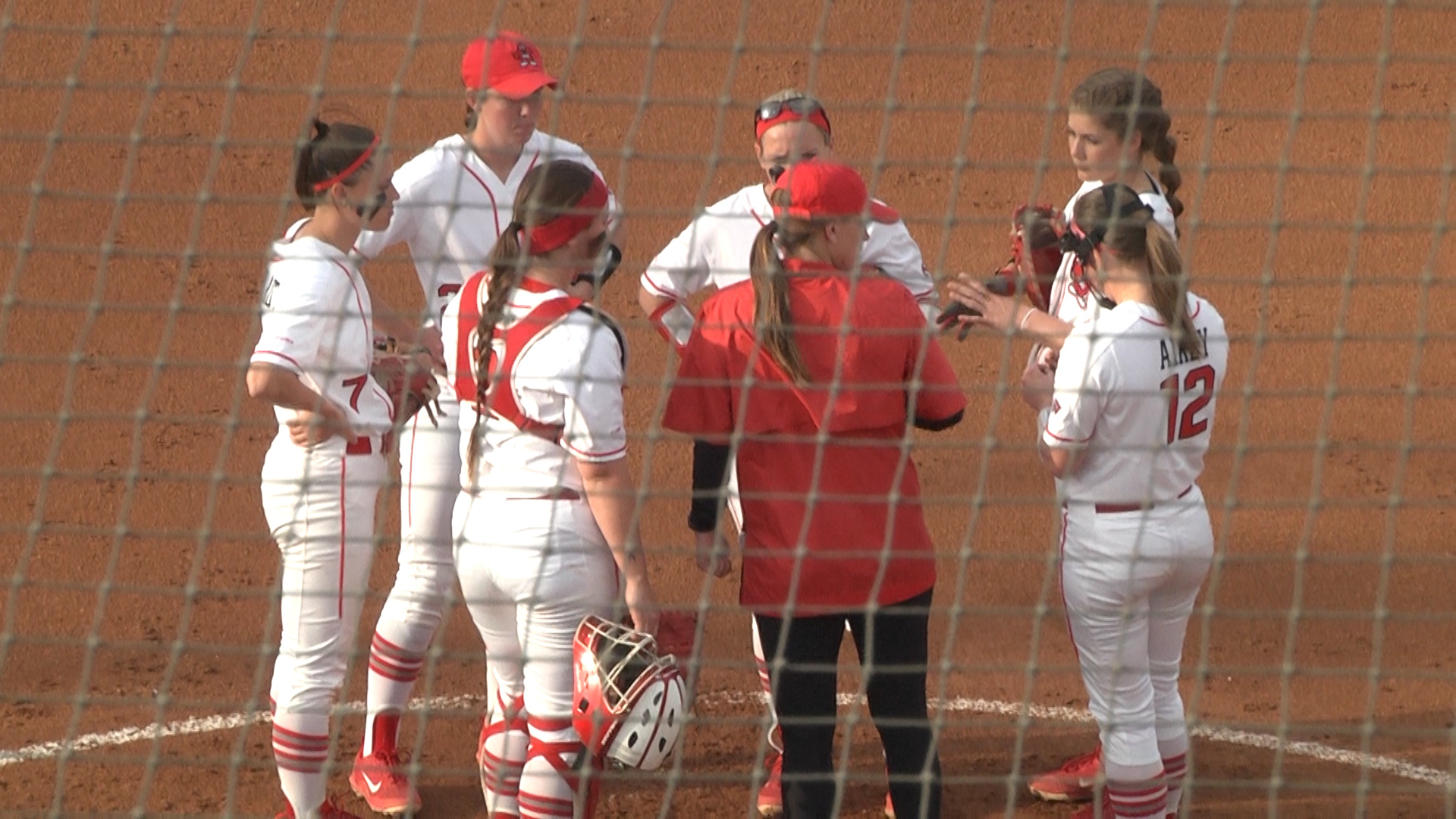WKU Softball Seasonhigh in walks leads to 72 loss to Louisville