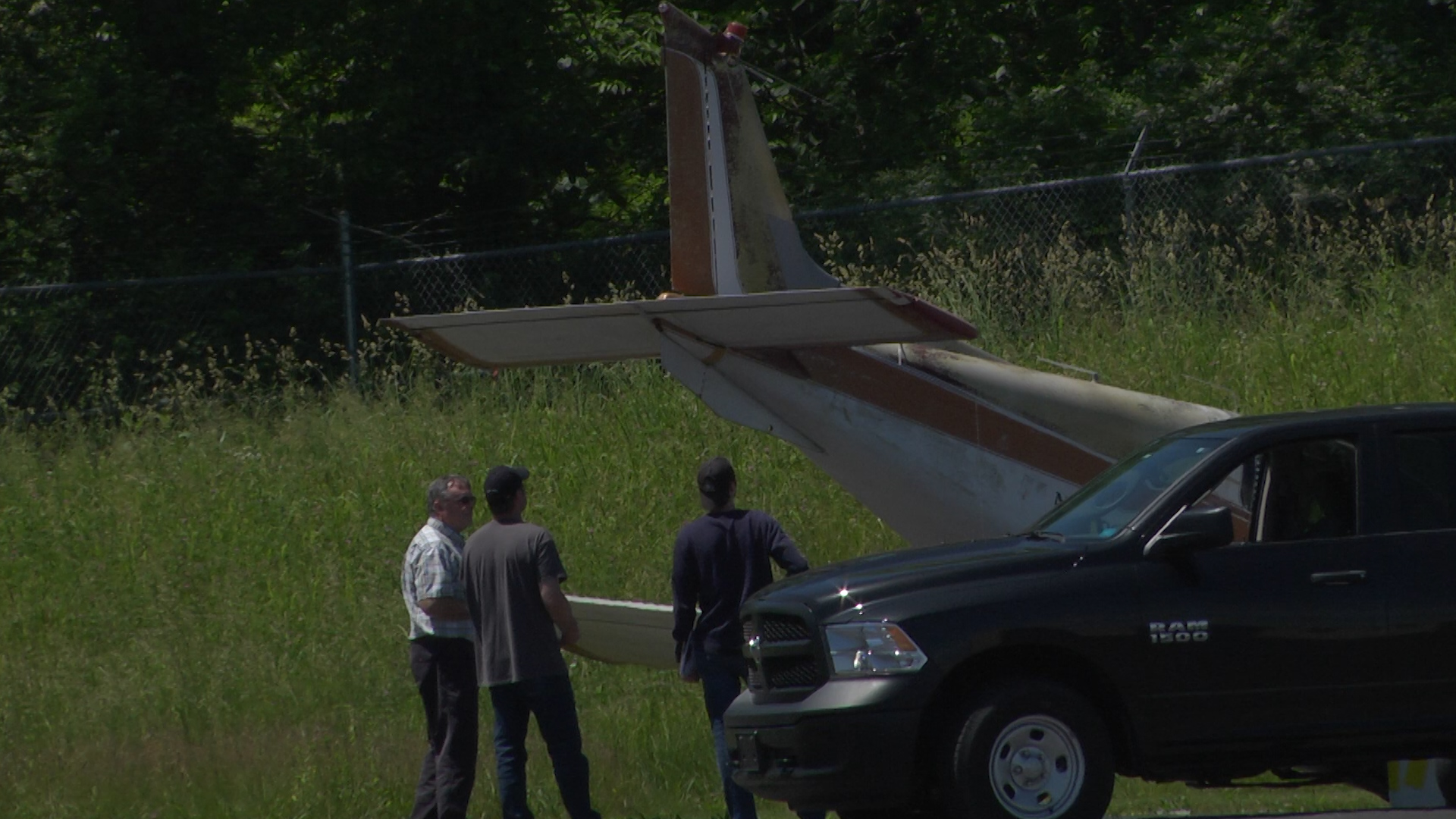 Investigators continue to search for answers in Glasgow plane crash