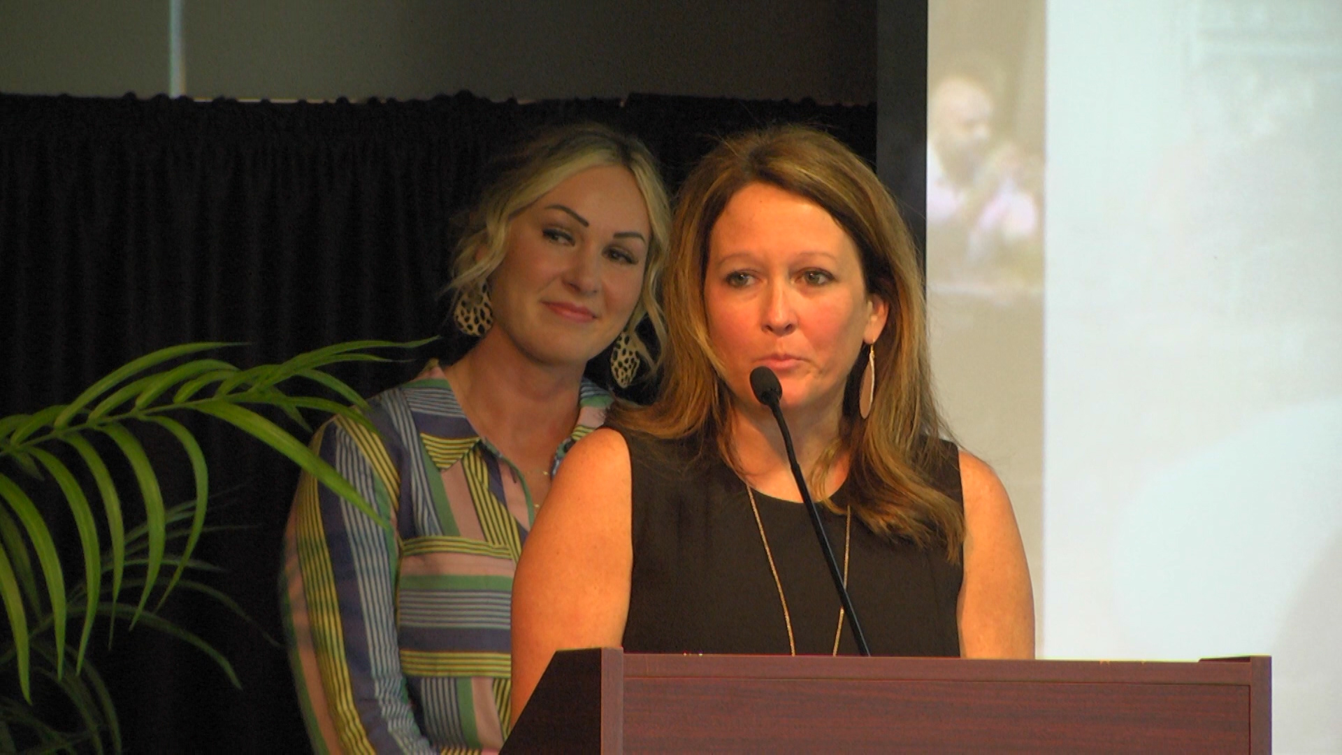 Bowling Green Chamber of Commerce hosts annual excellence awards