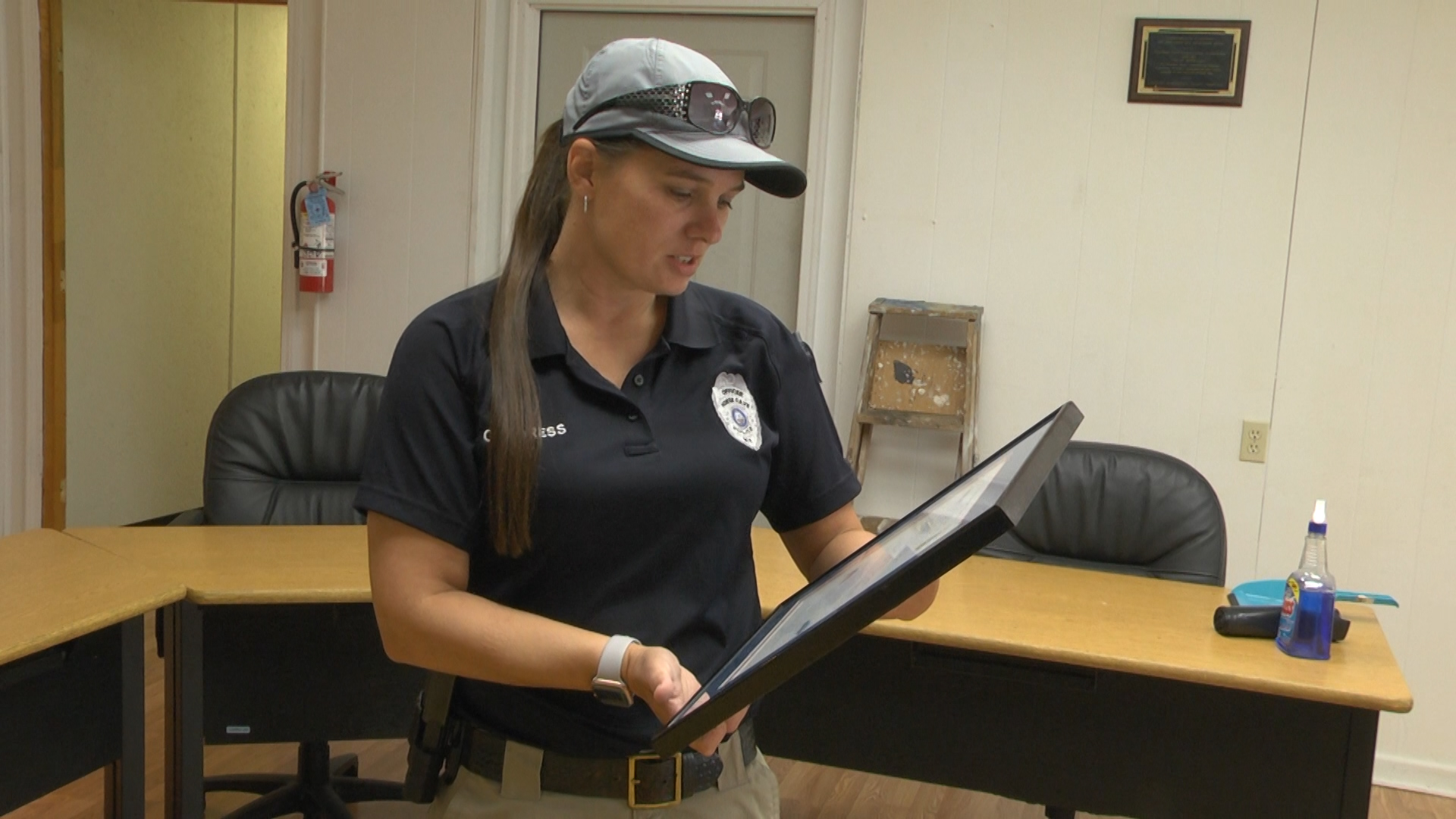 Horse Cave hires first female police chief WNKY News 40 Television
