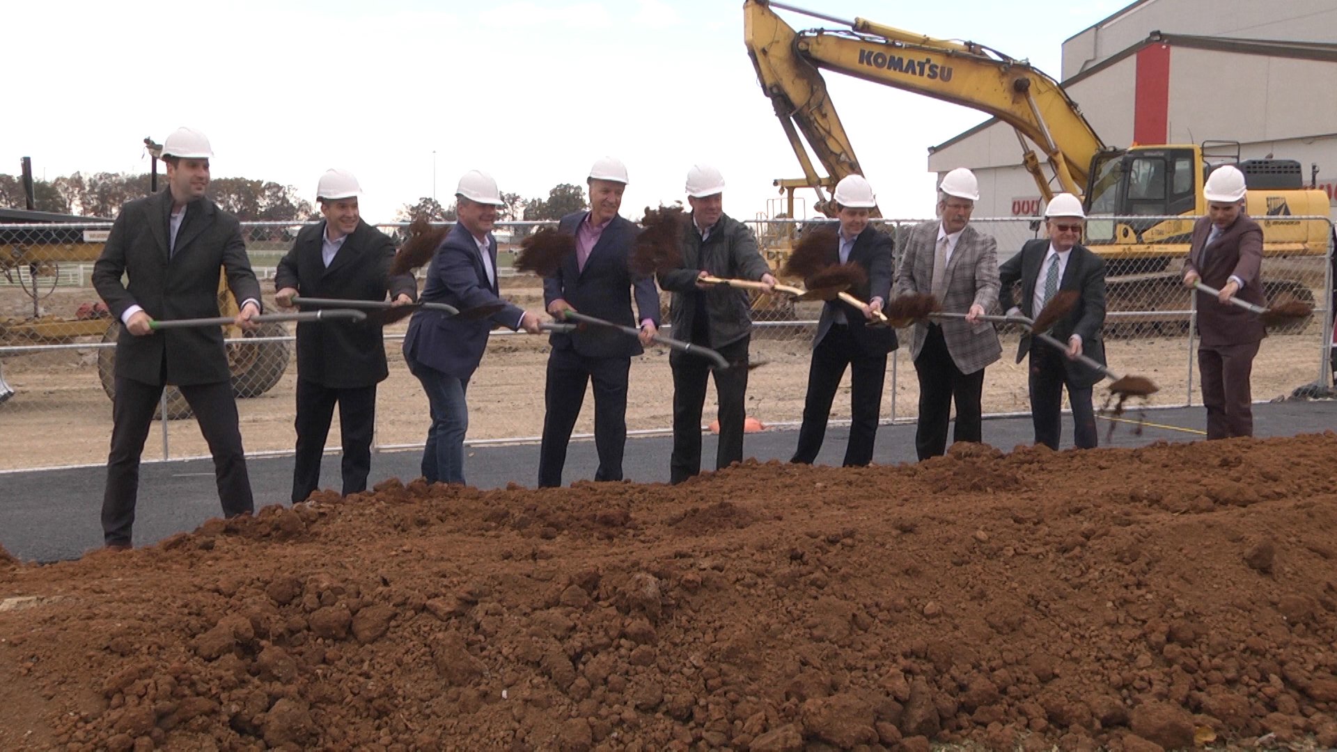 Kentucky Downs breaks ground on $25 million expansion - WNKY News 40 ...