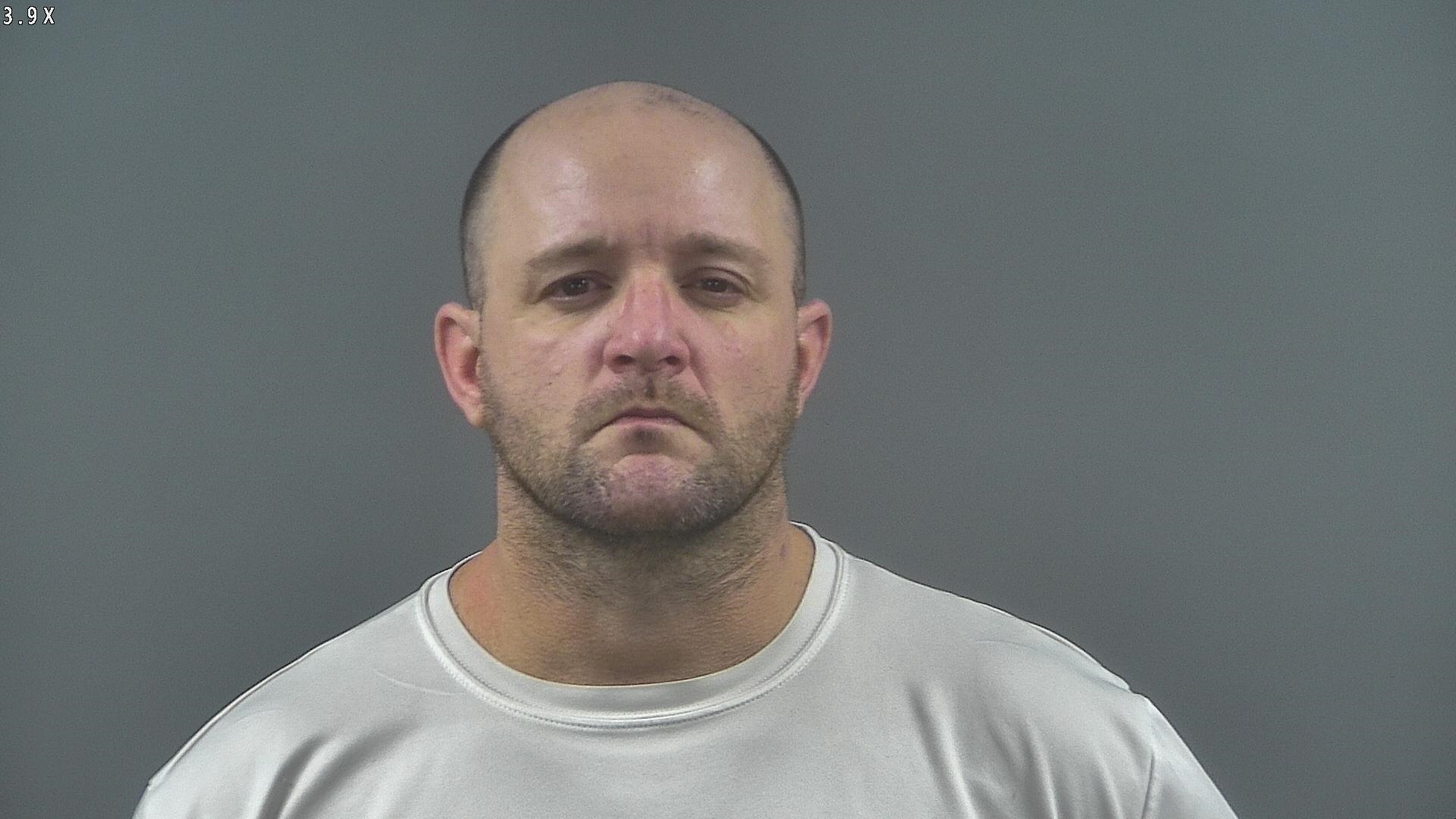 Warren County Man Accused Of Choking Woman Wnky News 40 Television
