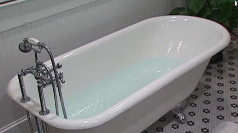 study-says-hot-baths-can-improve-heart-health-wnky-news-40-television