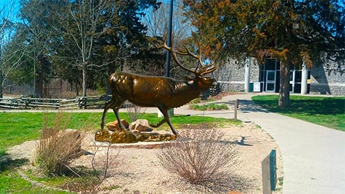 Salato Wildlife Center, Elk Statue