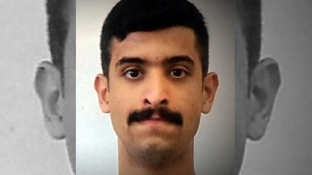 Fbi: Al Qaeda Tied To Pensacola Shooting