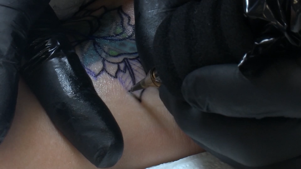 Bhdn Ne 017sa Ky Tattoo Shop Offers Free Hate Gang Tat Coverup Cnna St1 1000000005d58521 174 2