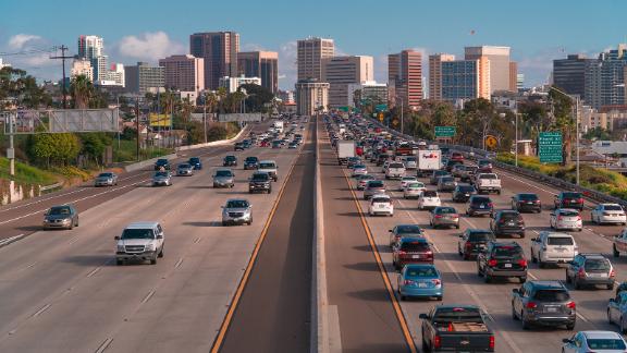 200710134335 San Diego Highway Traffic Stock Live Video