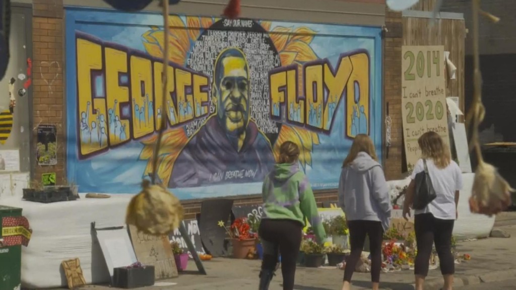 Caught On Camera: Floyd Memorial Vandalized