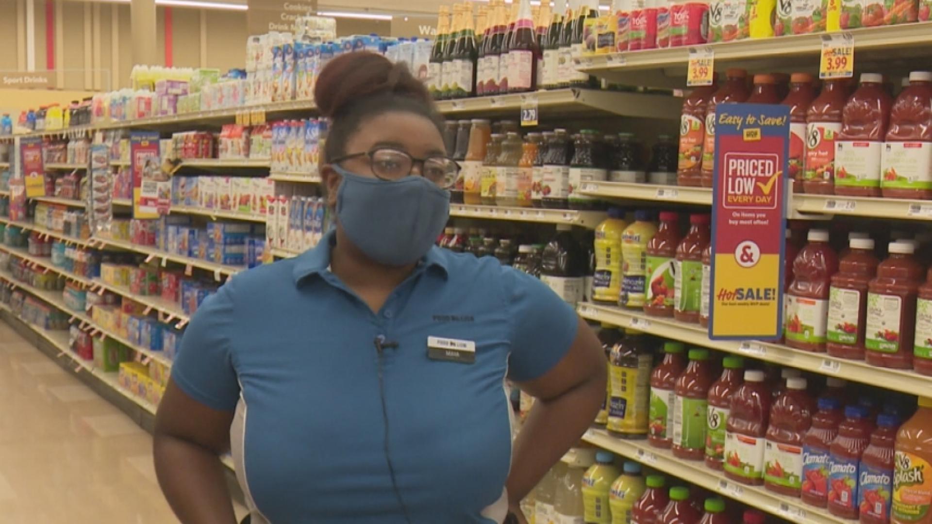 hero-on-aisle-8-cashier-saves-customer-s-life-wnky-news-40-television