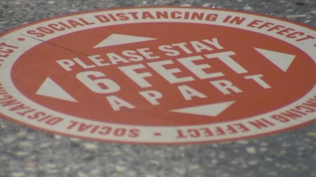Pandemic Worries Hang Over Holiday Travel