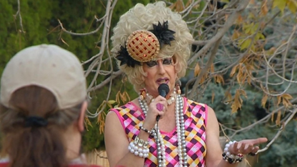 Spicing Things Up: Pie With A Side Of Drag