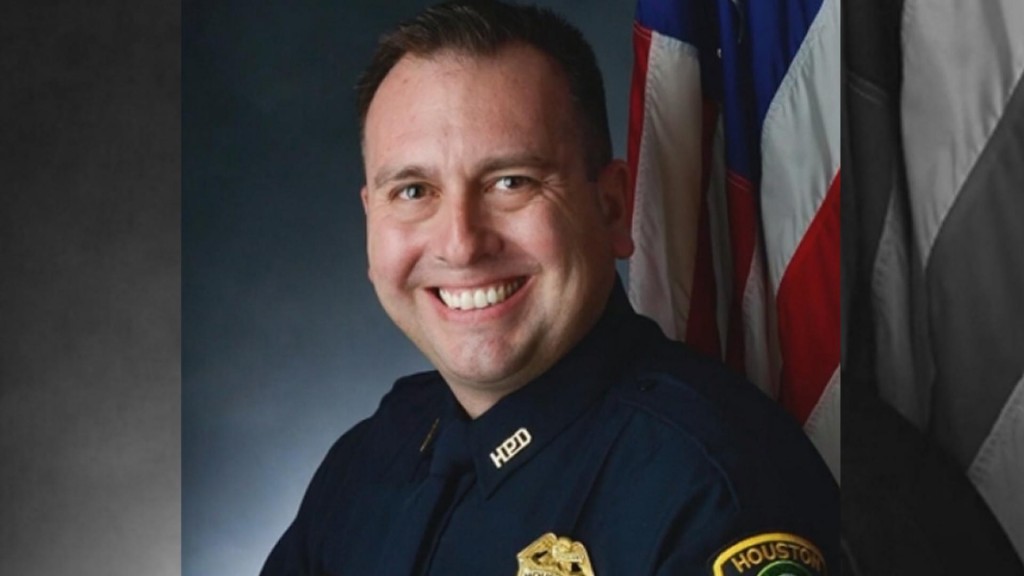 Houston Police Officer Killed In Freeway Shootout