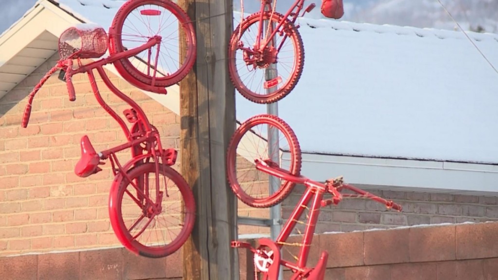 Mystery Pole Decorations Captivate Utah Neighborhood
