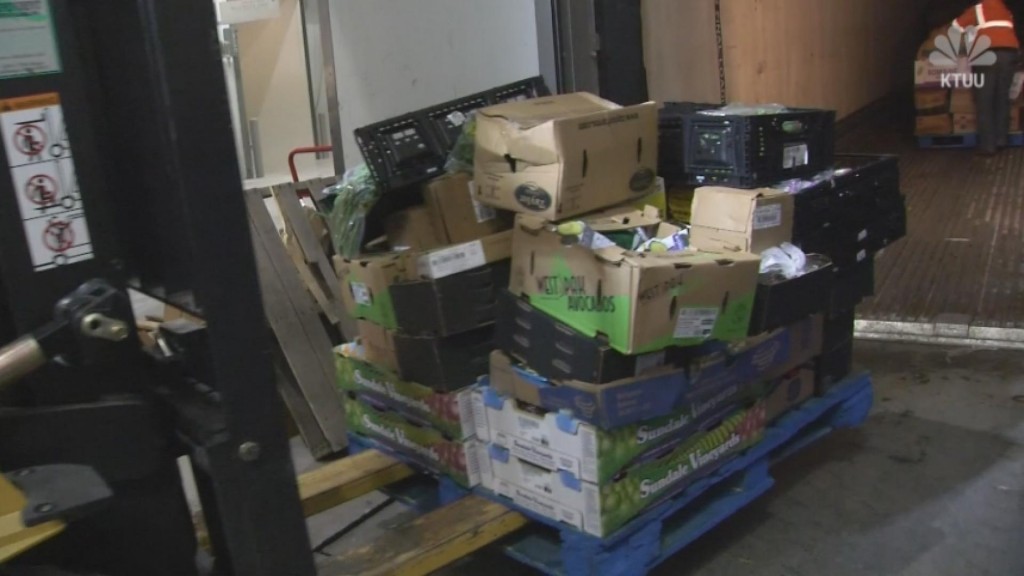 Anchorage Ak Shelter Receives Surprise Donation Of Thousands Of Pounds Of Food After Semi Truck Crashes