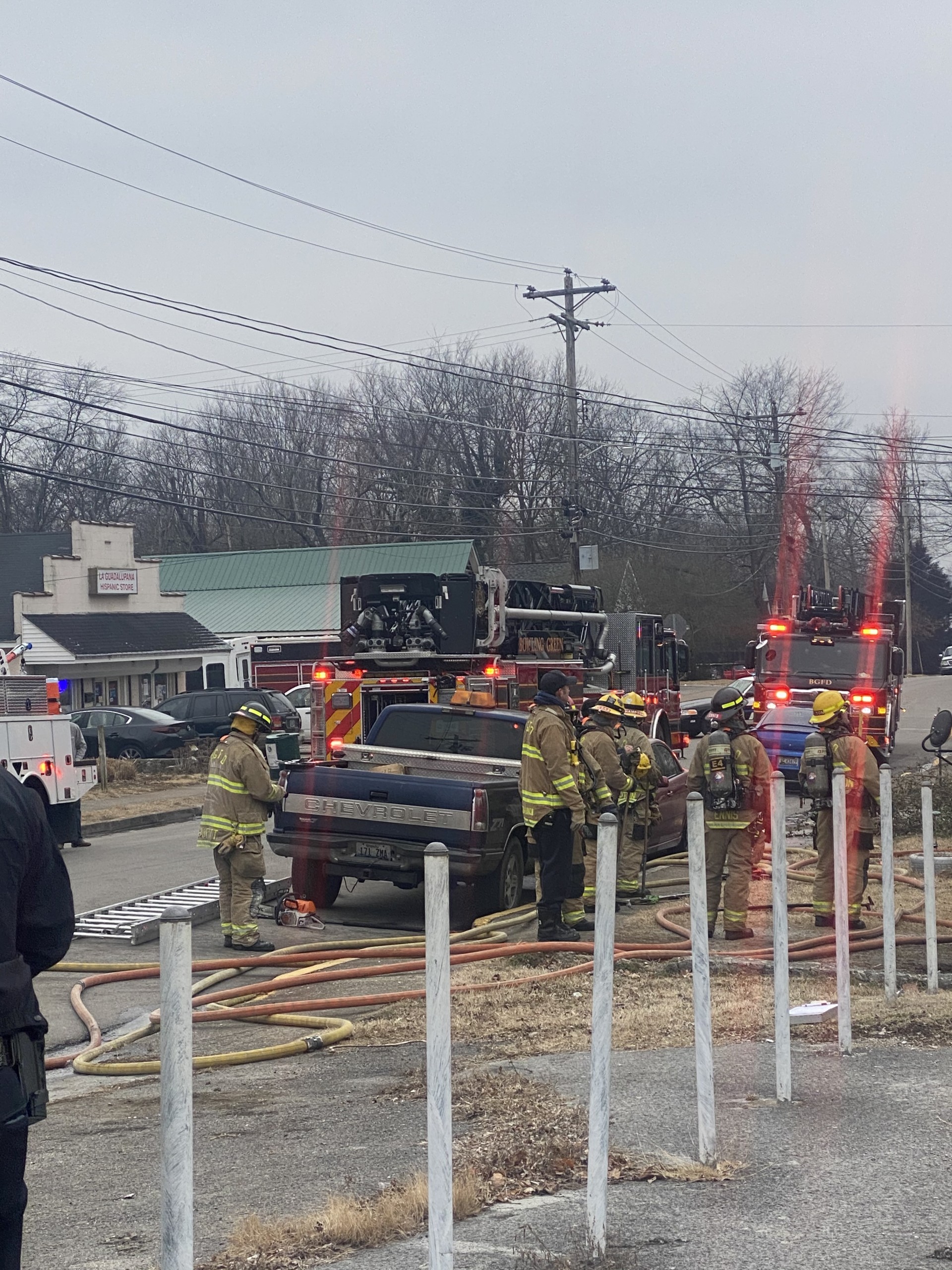 Occupants escape injury in house fire Sunday - WNKY News 40 Television