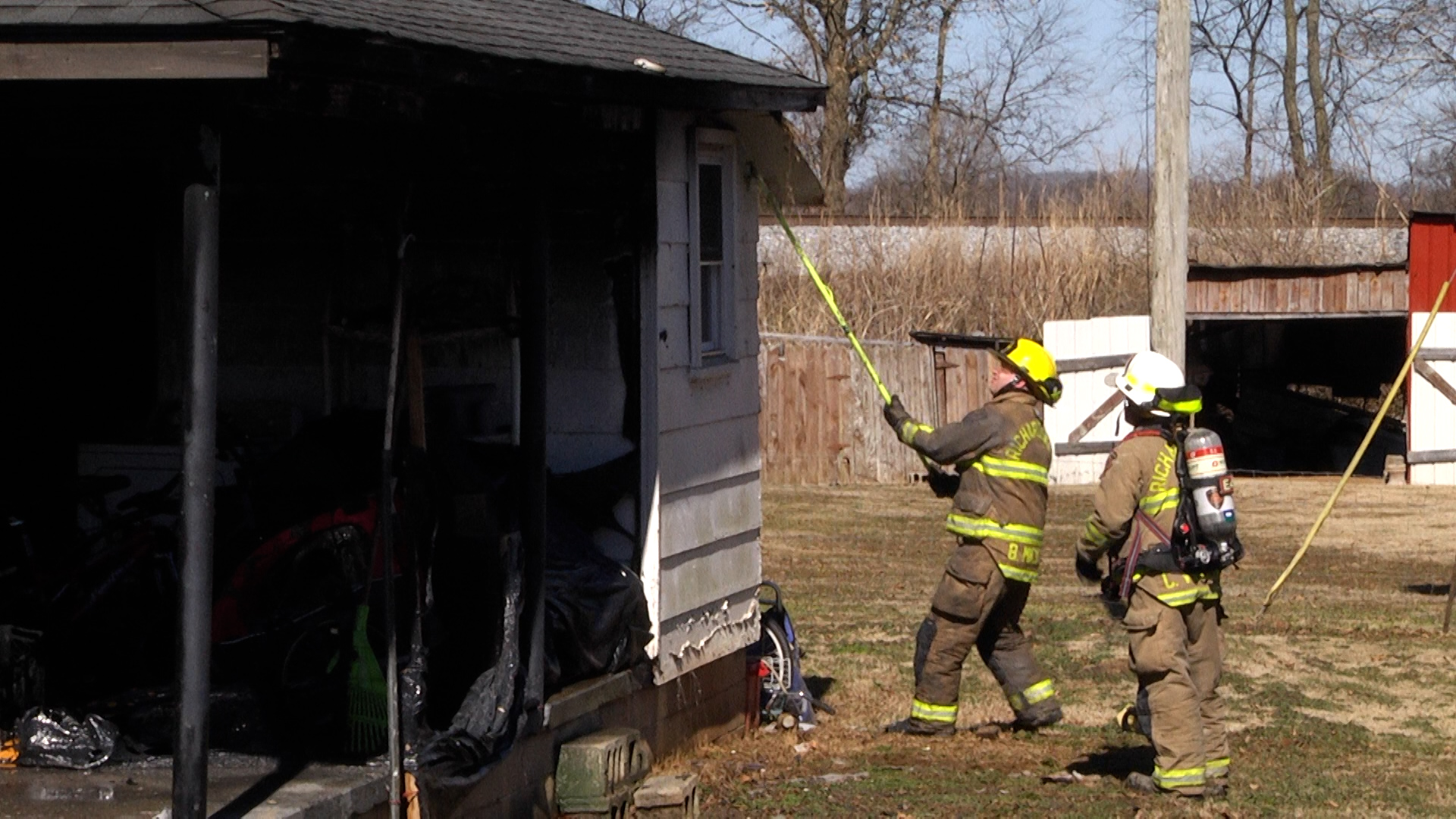 Fire destroys home in Smiths Grove - WNKY News 40 Television