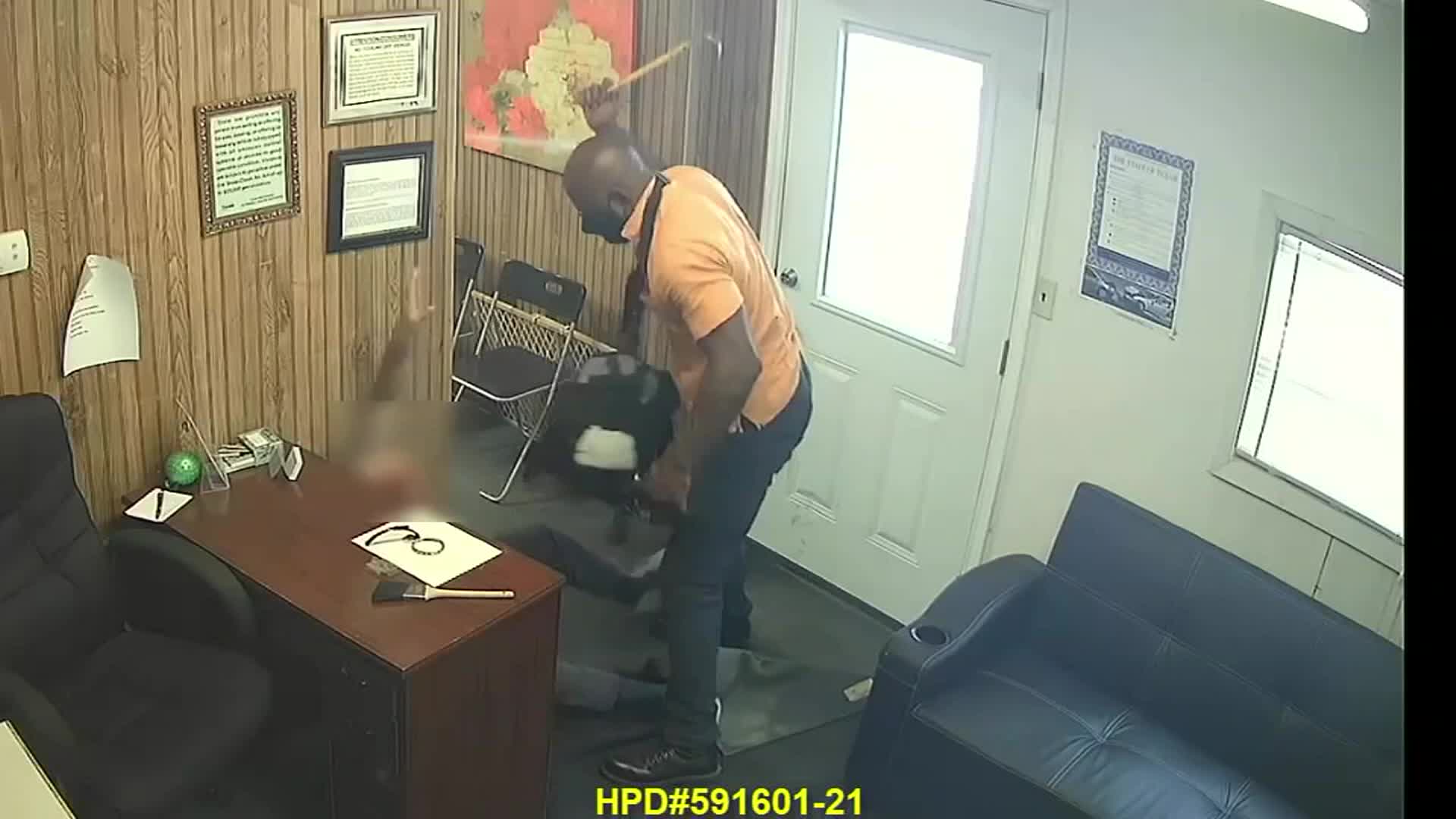 Elderly business owner brutally beaten in violent robbery - WNKY News ...