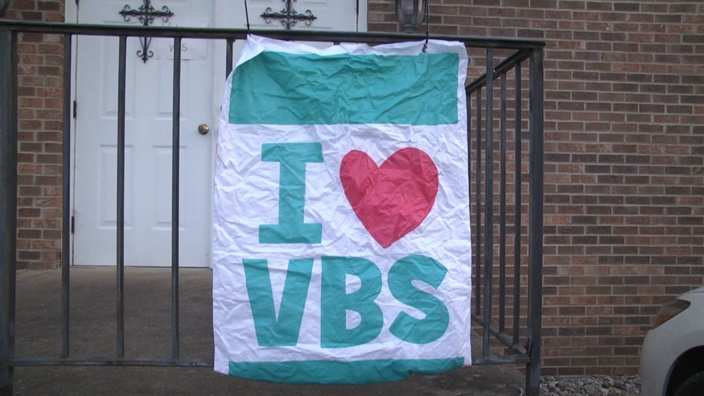 Vbs Returns Meghann 0715142100 00 11 00still001