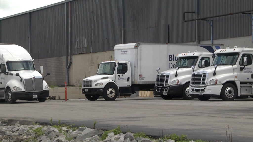 Bluegrass Dedication Semis Meghann 07122100 00 00 00still001