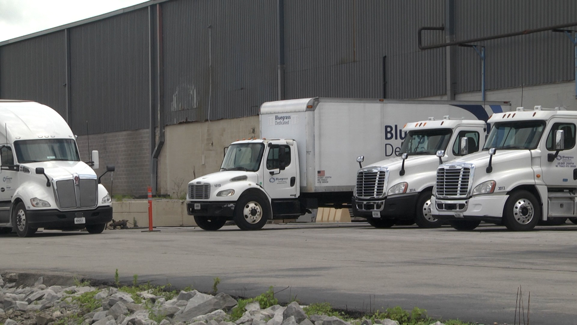 Bowling Green company buys 3 million in semitrucks; jobs will result