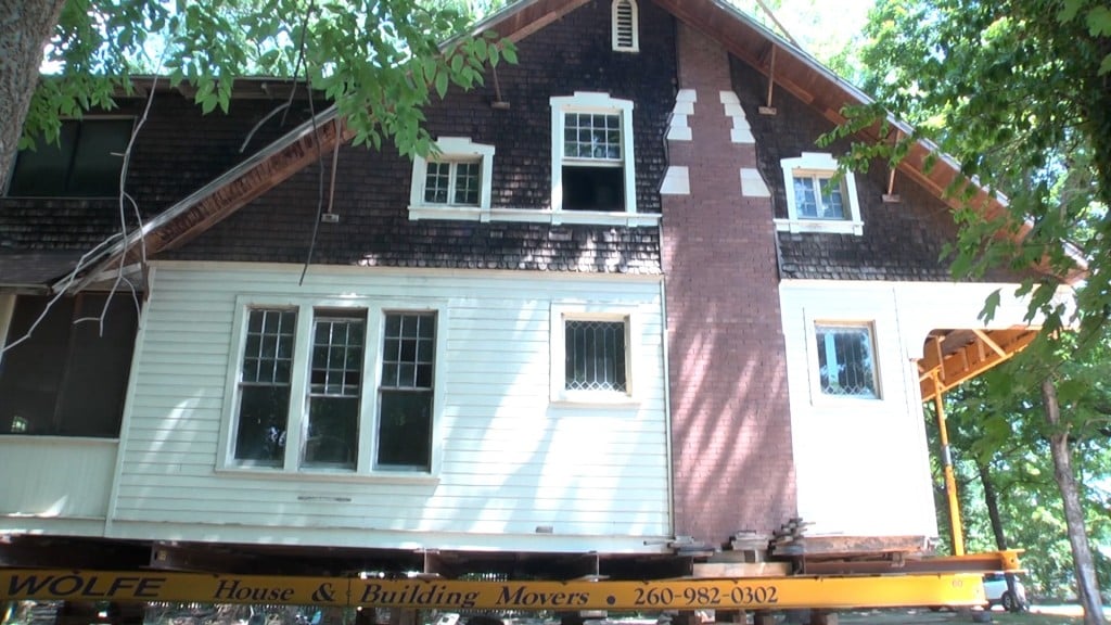 House Move Pkg00 01 54 53still001