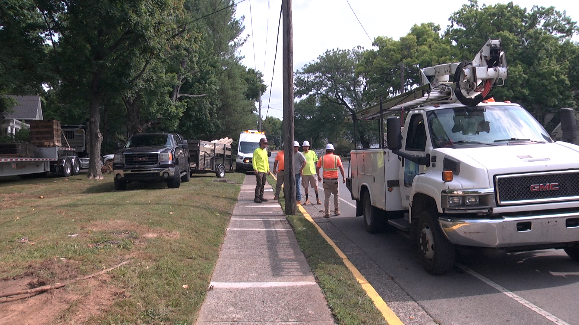 Chestnut Street house moves, BGMU plans power outages in move area