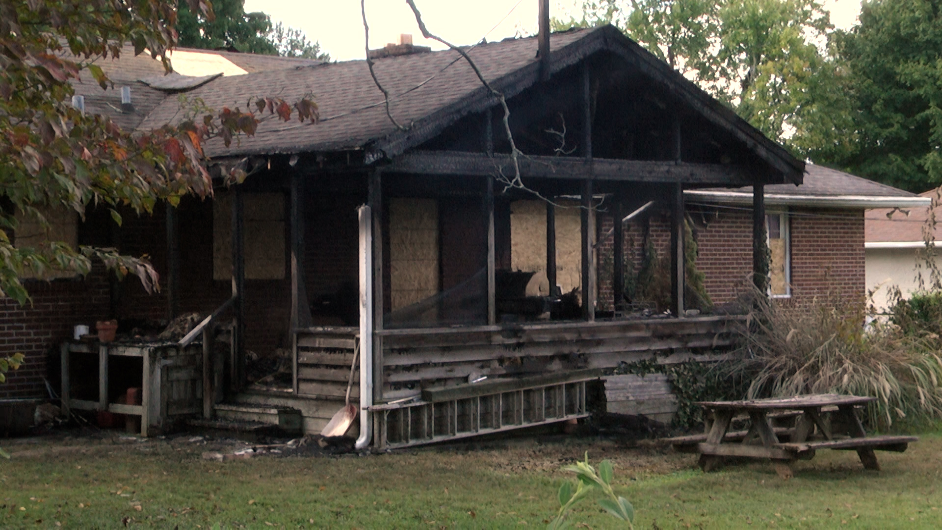 Bowling Green fire kills elderly woman - WNKY News 40 Television