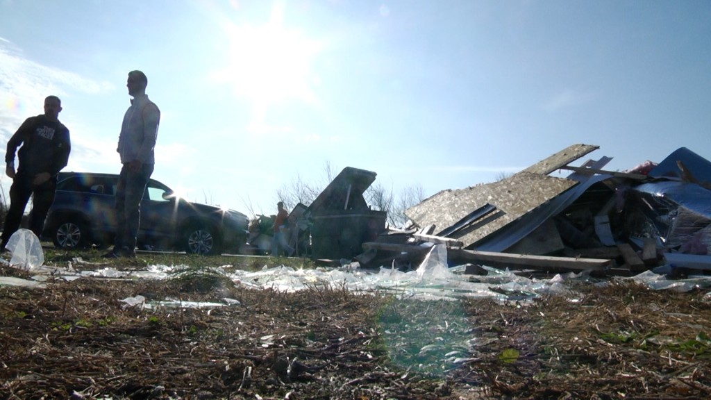 Tornado Creekwood Self Built House Destroyed Meghann Pkg 12152100 01 50 18still001